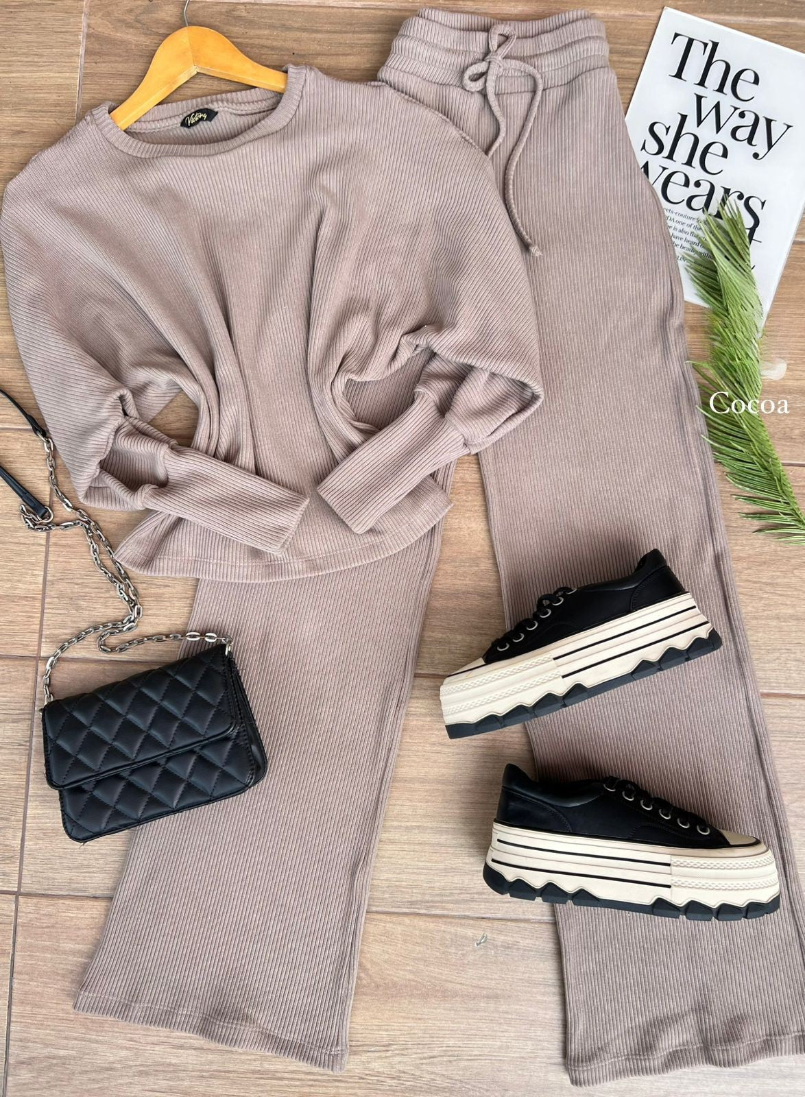Conjunto  Ema