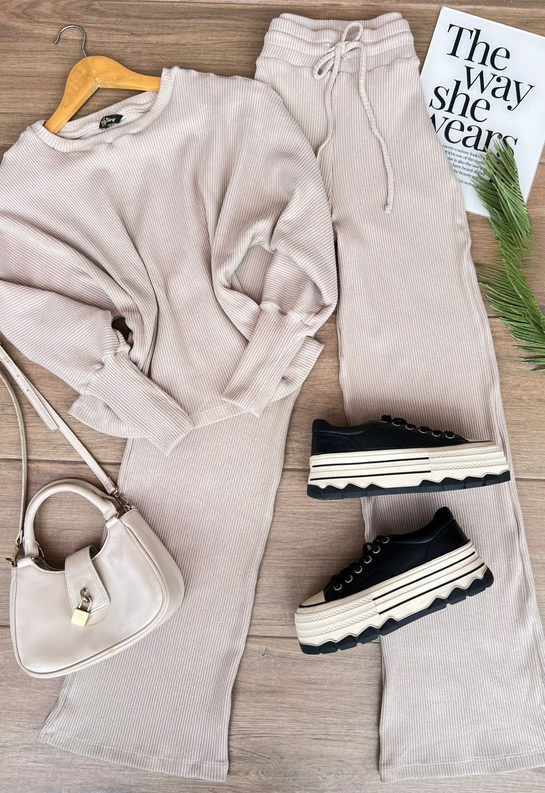Conjunto  Ema