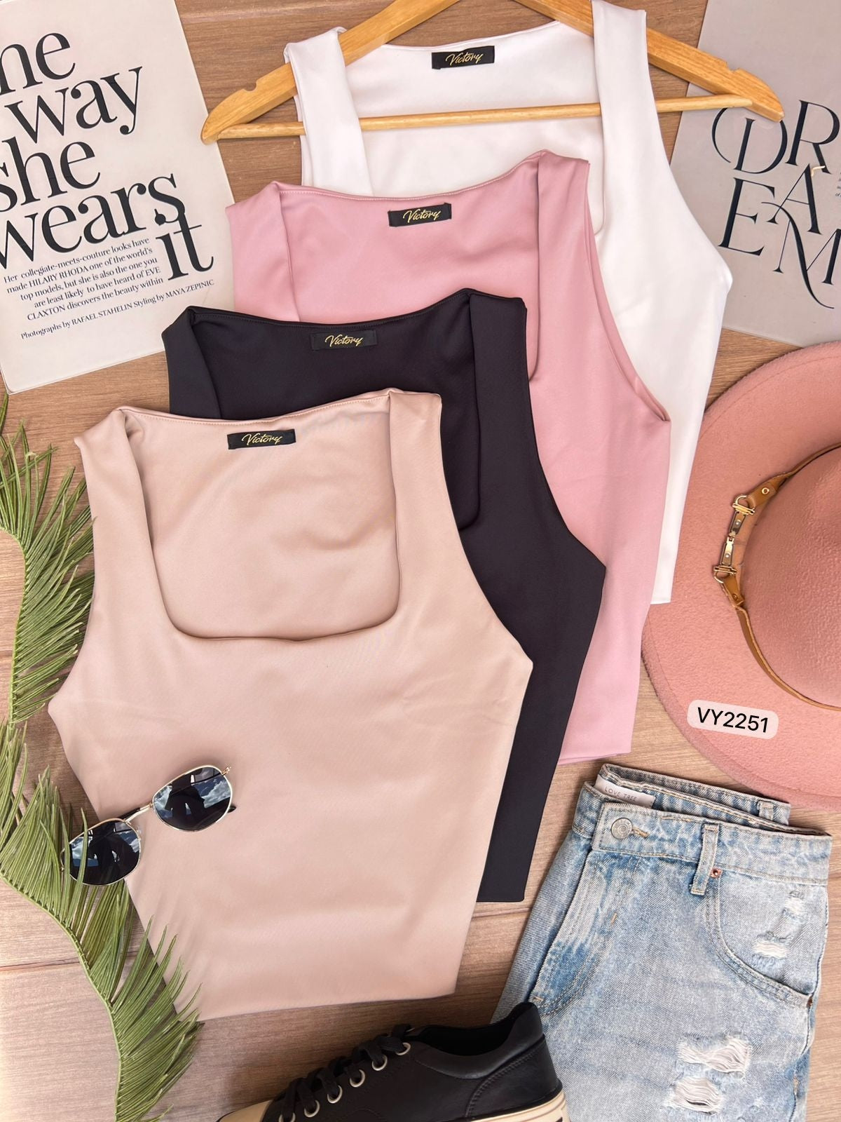 Blusa Básica Escote Cuadrado